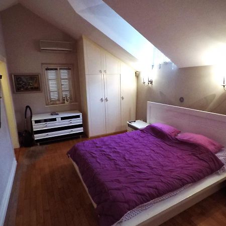 London Apartment Budua Esterno foto